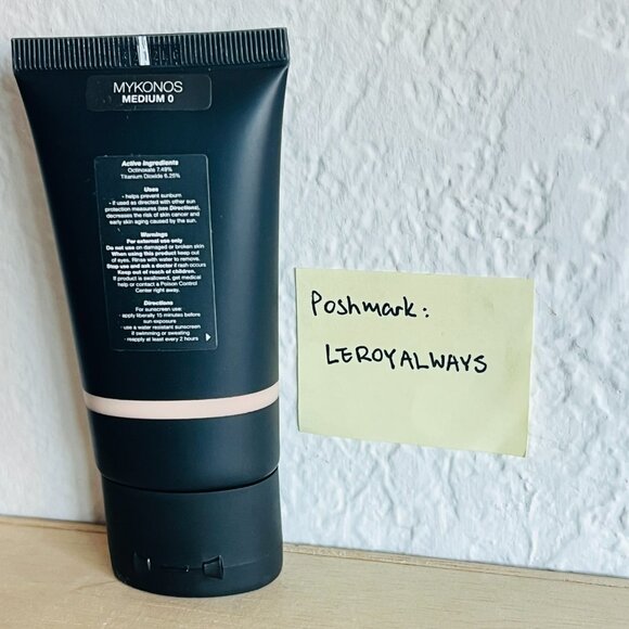 NEW NARS Pure Radiant Tinted Moisturizer Broad Spectrum SPF 30 - M0 MYKONOS - Picture 2 of 4